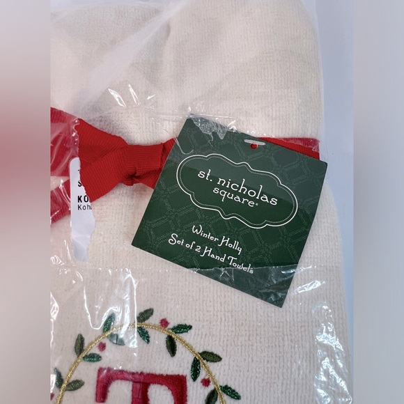 NWT St. Nicholas Square Monogram Hand Towel - Picture 3 of 3